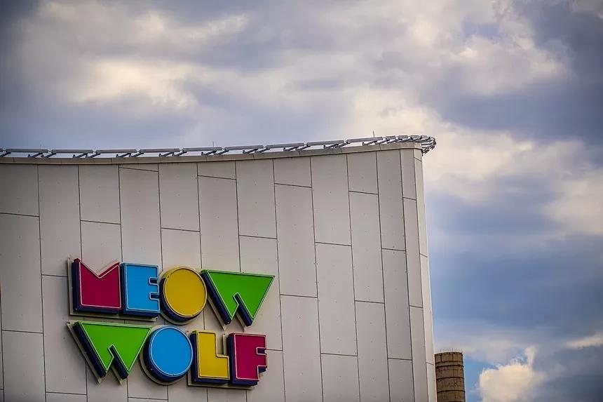 Meow Wolf building, sky.