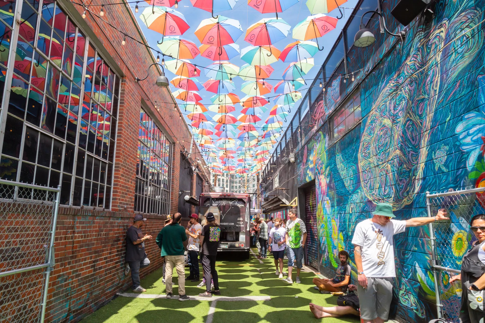 Denver shroom fest in alleyway