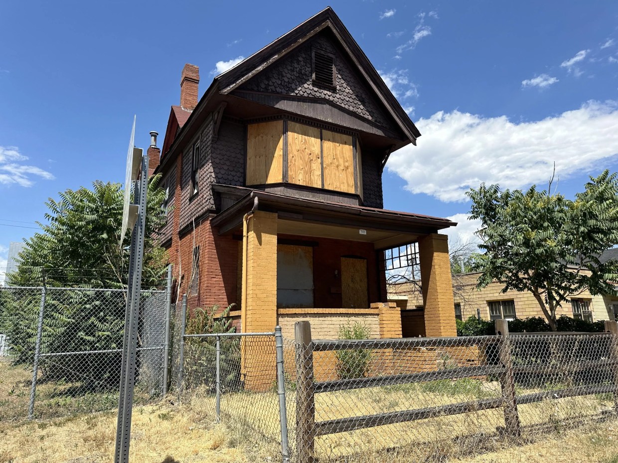 Abandoned home in Denver