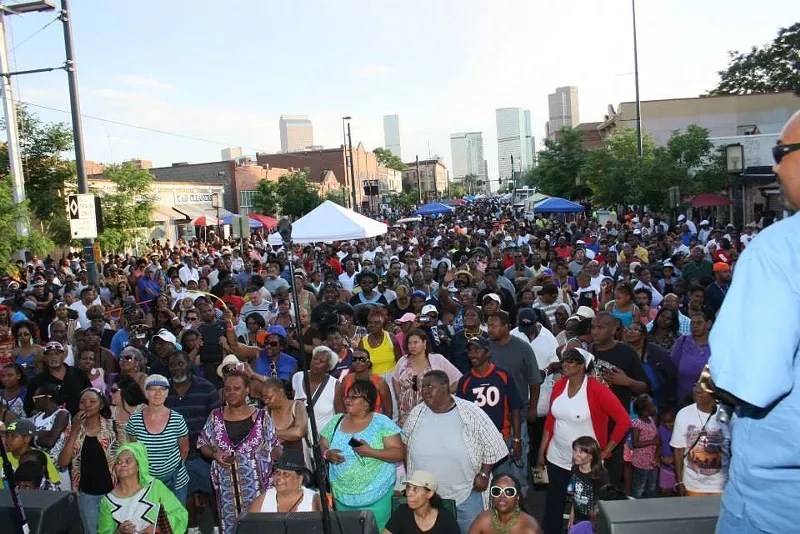 crowd at outdoor music festival