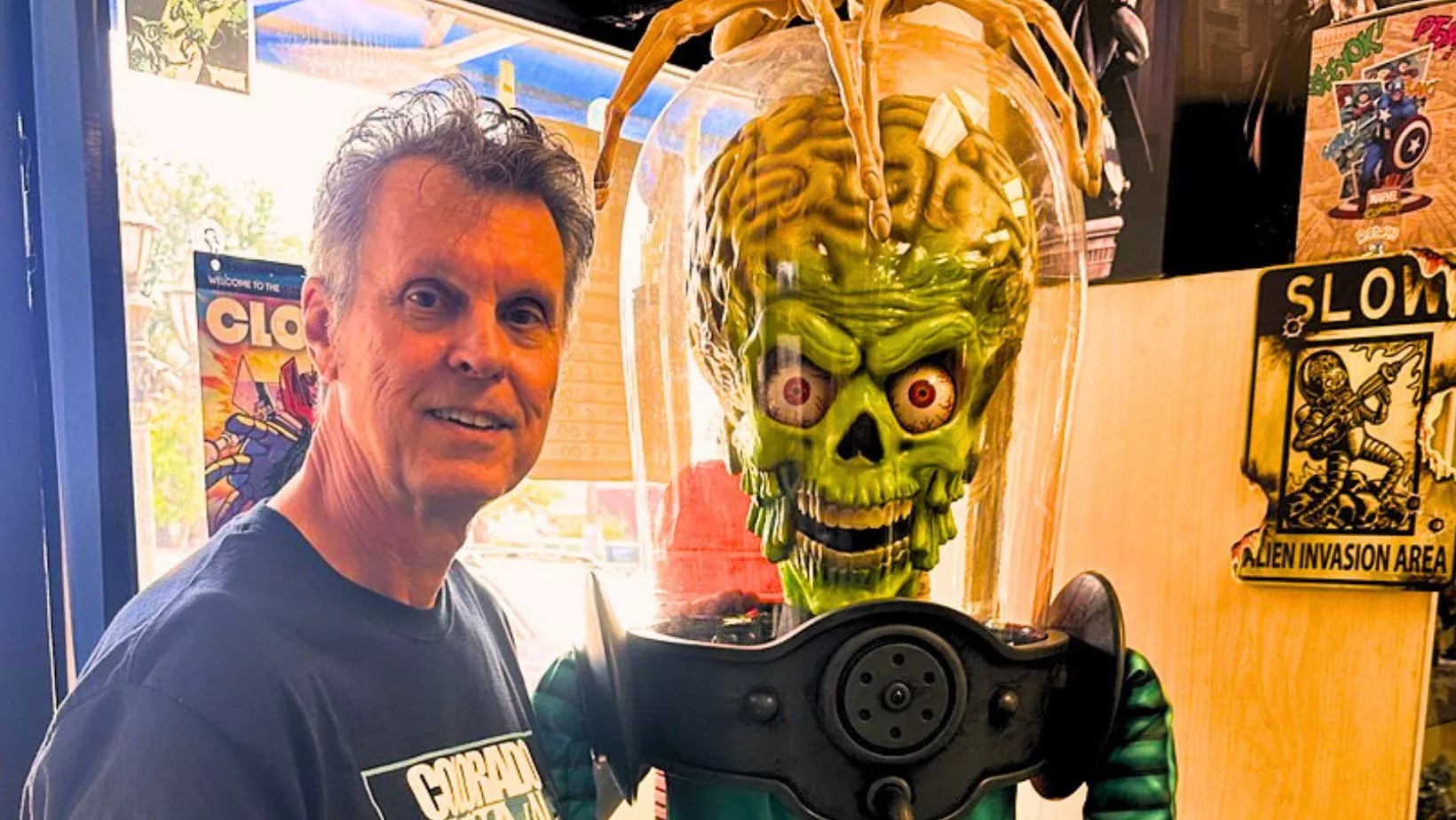 Wayne Winsett and the Martian that guards the Time Warp entryway.