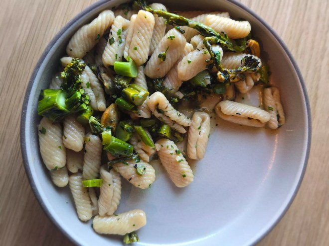 pasta and broccoli on a plate