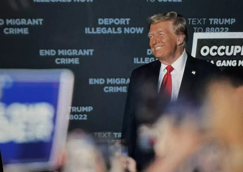 donald trump at Aurora rally