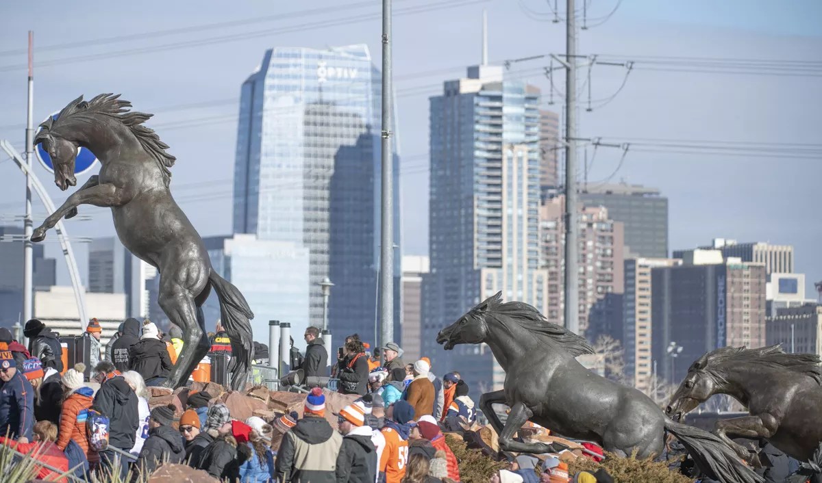 fans outside Empower Field
