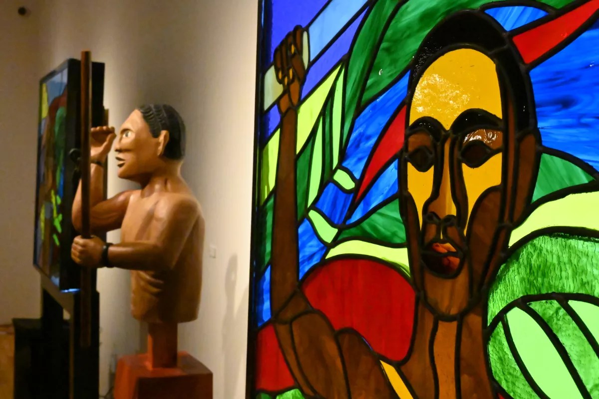 Arts stands in Museo.