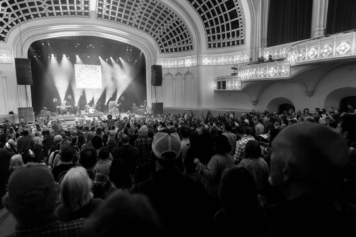 Black and white photo of a concert.