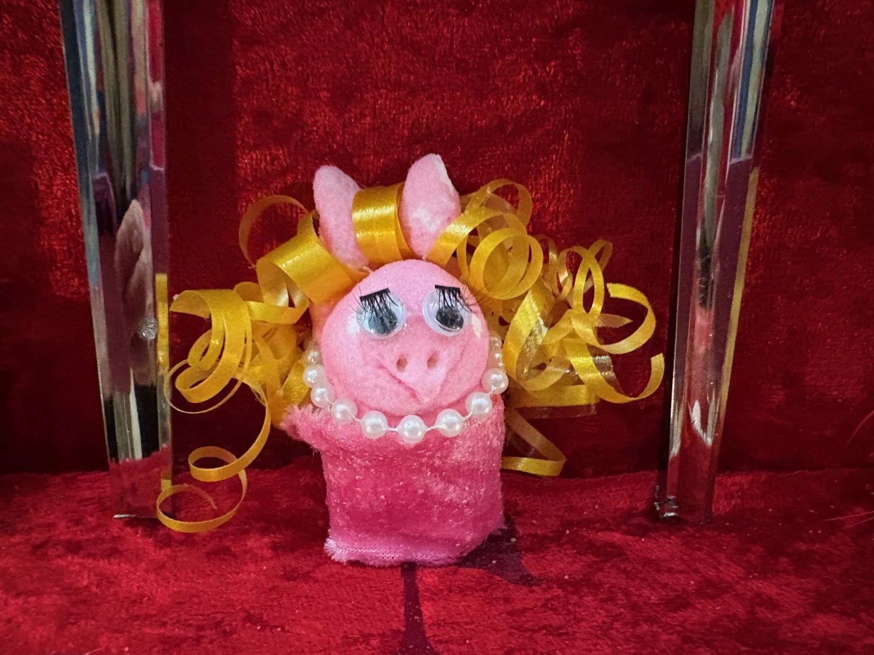 miss piggy as peep