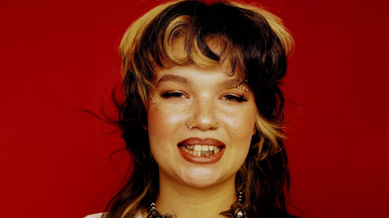 Lola Young Cancels Denver Show After Collapsing on Stage