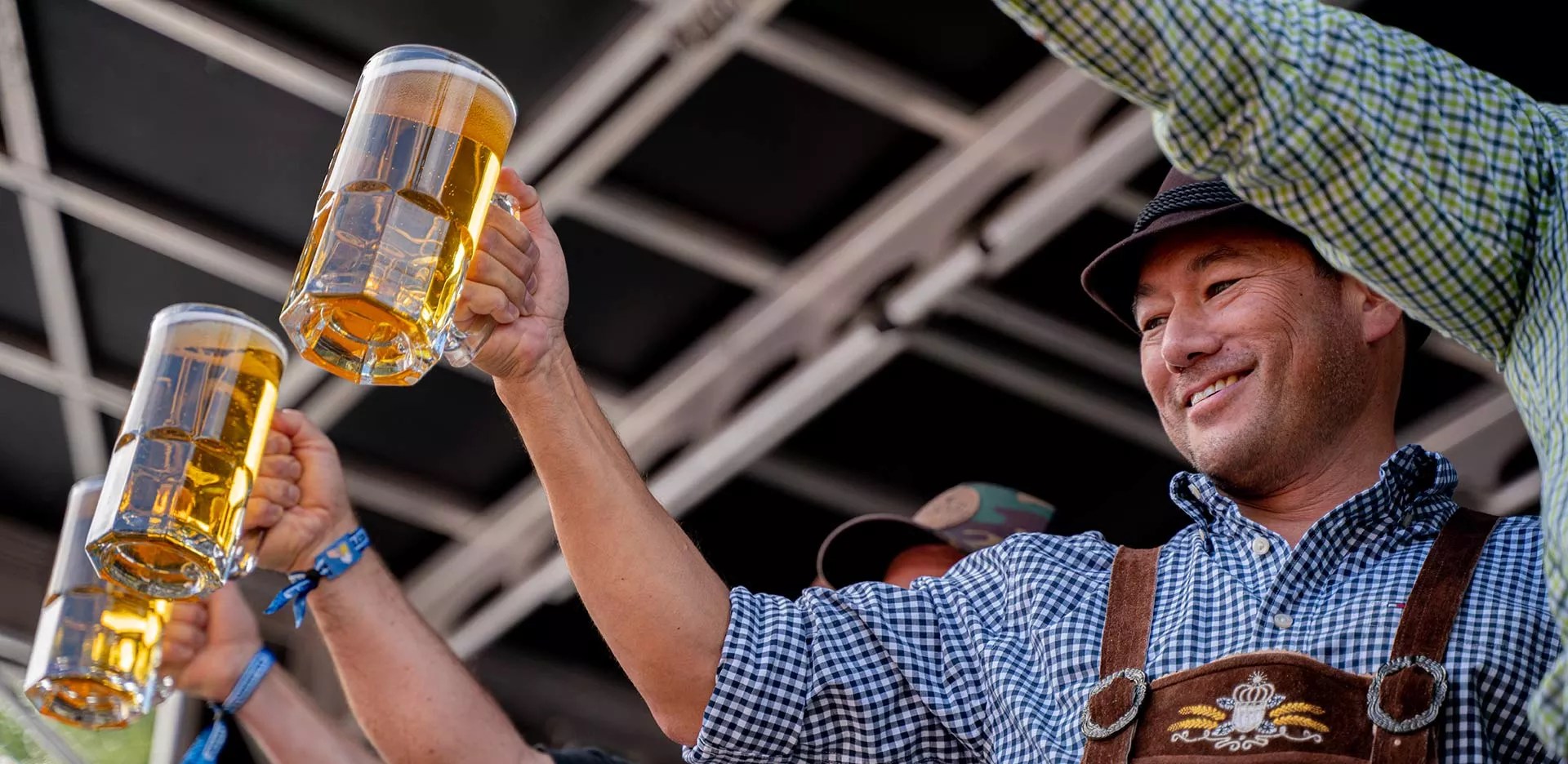 oktoberfest drinkers