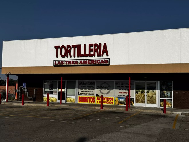 Tortilleria Las Tres Americas Federal Blvd storefront.
